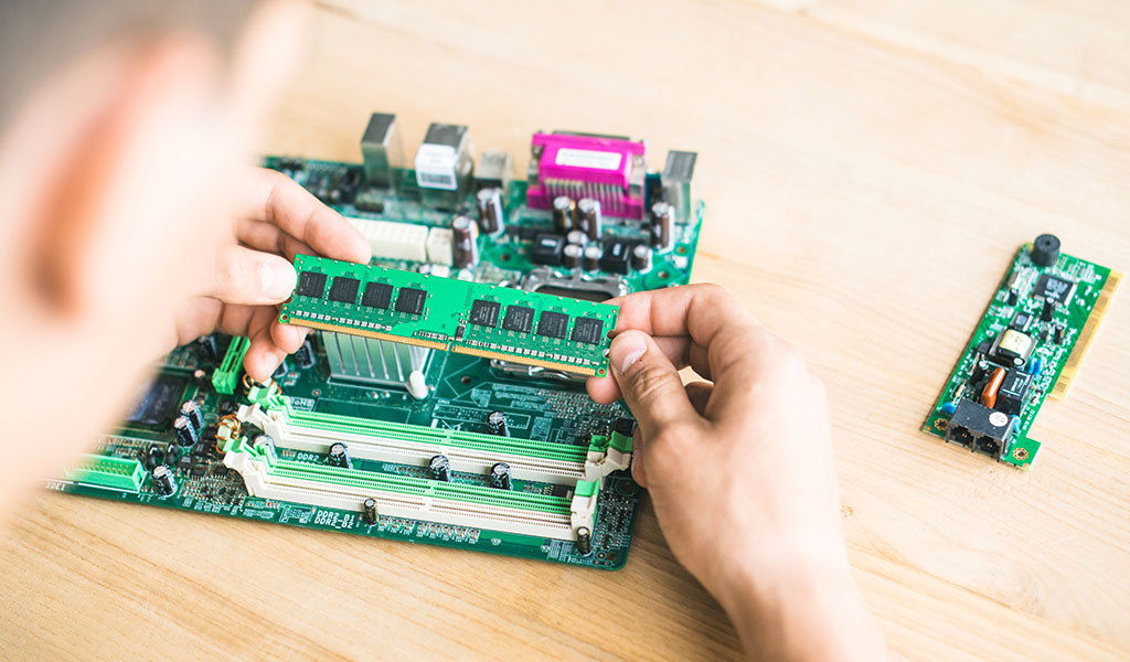 Choose Energy-efficient Hardware