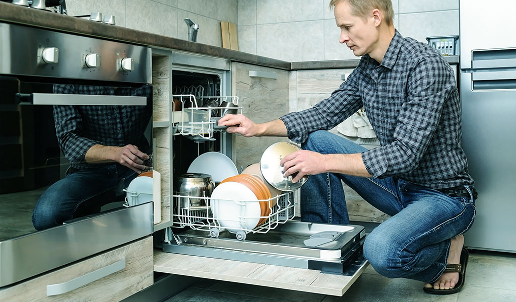 Choose Energy-Efficient Dishwashers