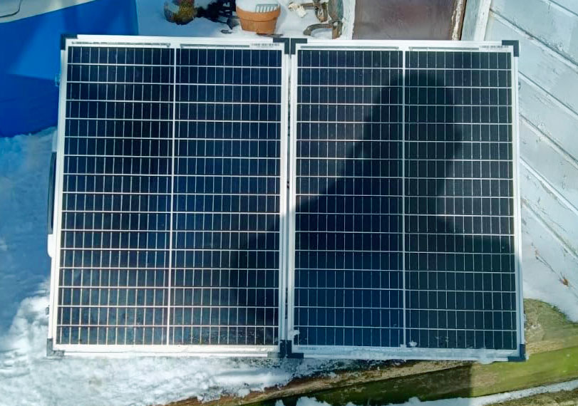 DOKIO 150W Portable Monocrystalline Solar Suitcase for Outdoor Use