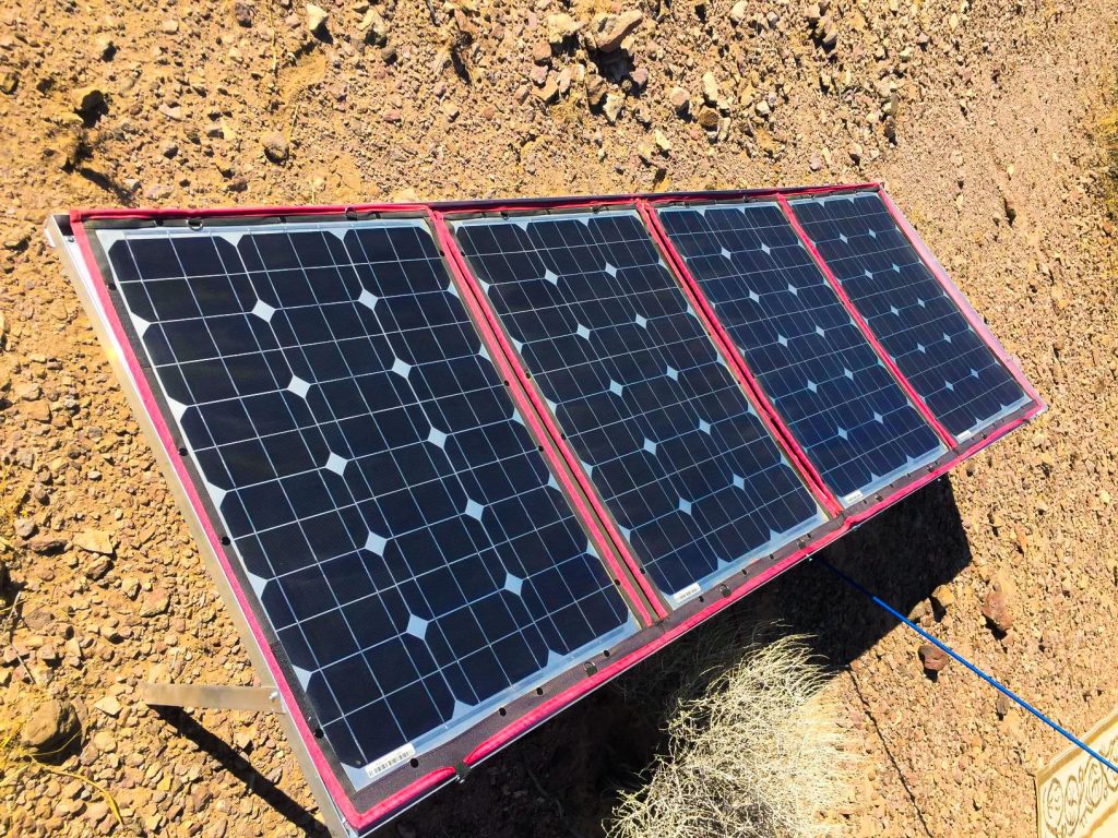 DOKIO 220W Portable Foldable Solar Panel Kit