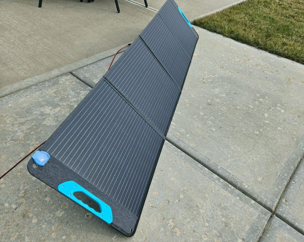 Renogy IP65 Waterproof 200W Portable Solar Panel