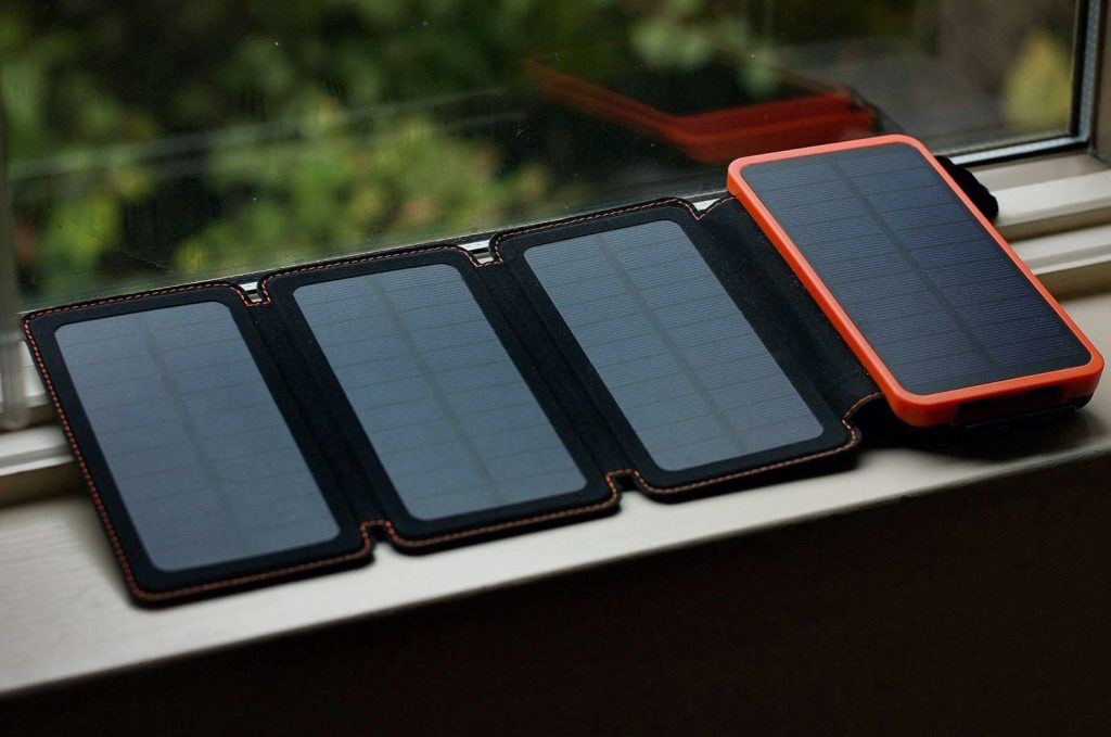 Hiluckey 25000mAh Solar Charger with 4 Panels