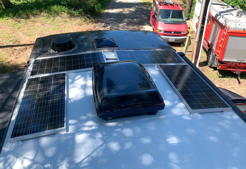Renogy 400 Watts Monocrystalline Solar RV Kit