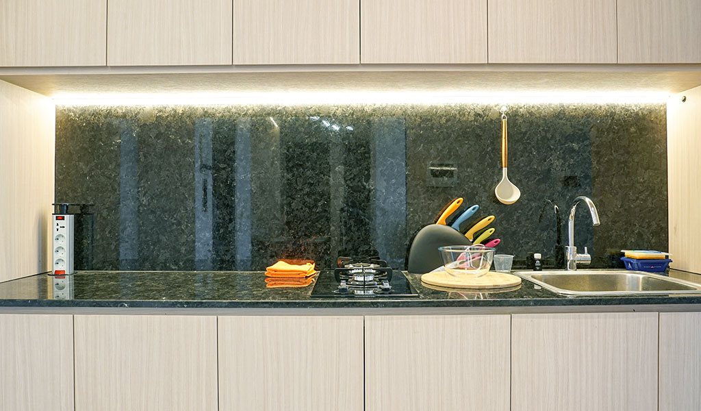 Utilize Mirrored Glass for Decoration