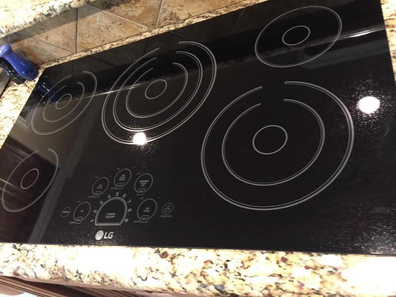 LG 36″ Black Radiant Electric Cooktop
