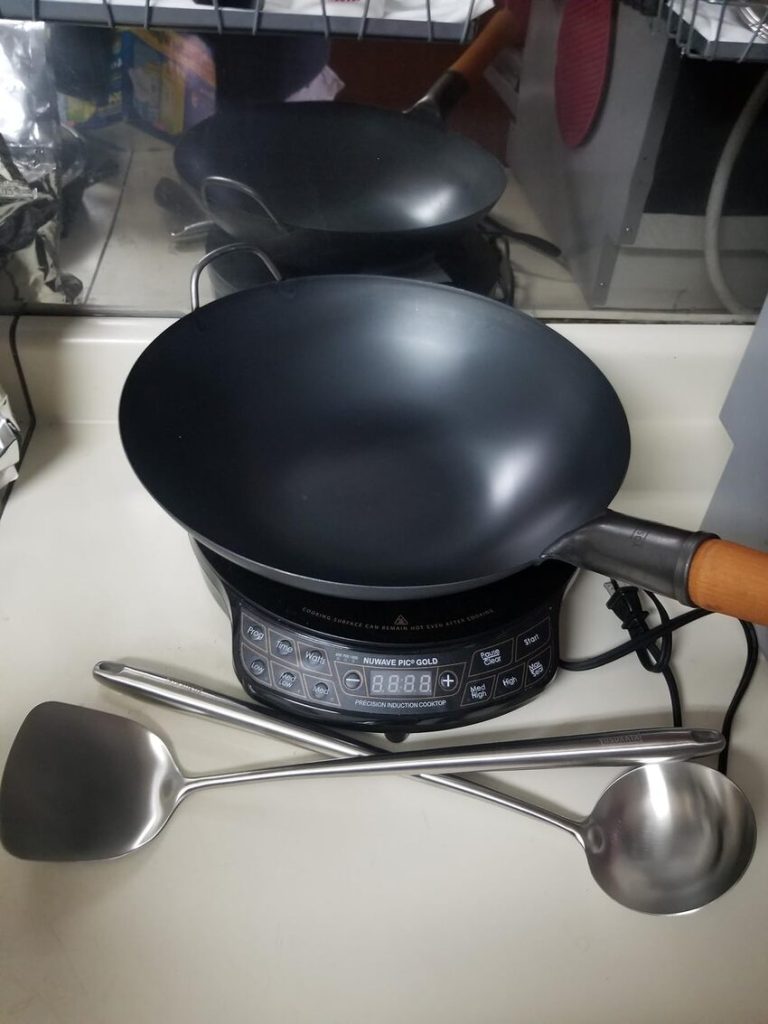 YOSUKATA 13.5” Carbon Steel Wok