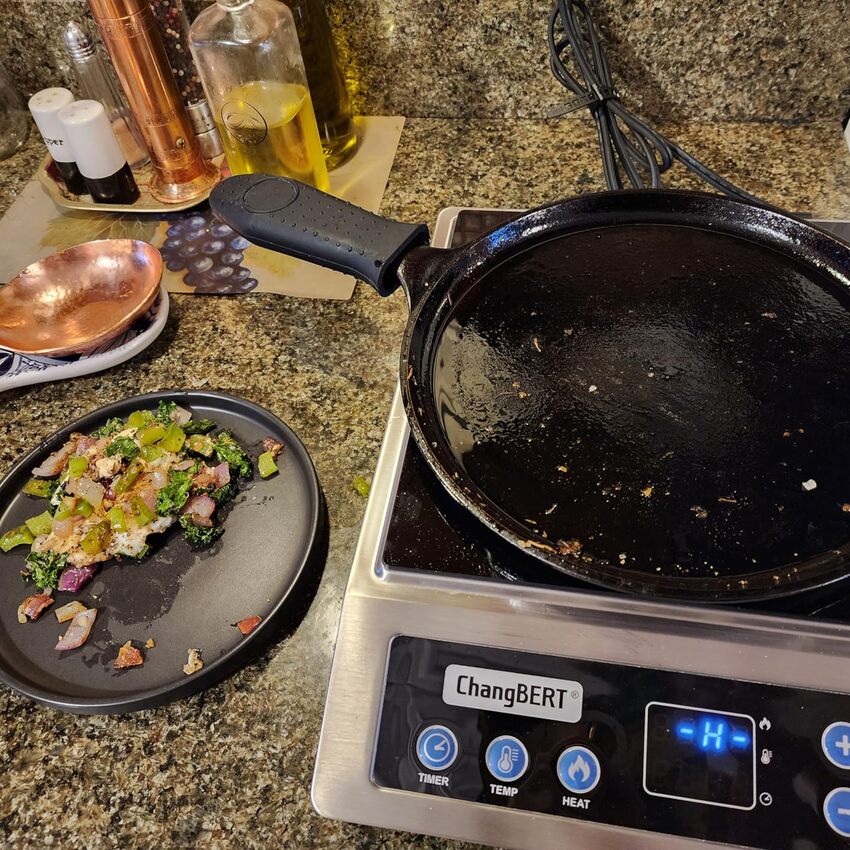 ChangBERT Portable Induction Cooktop