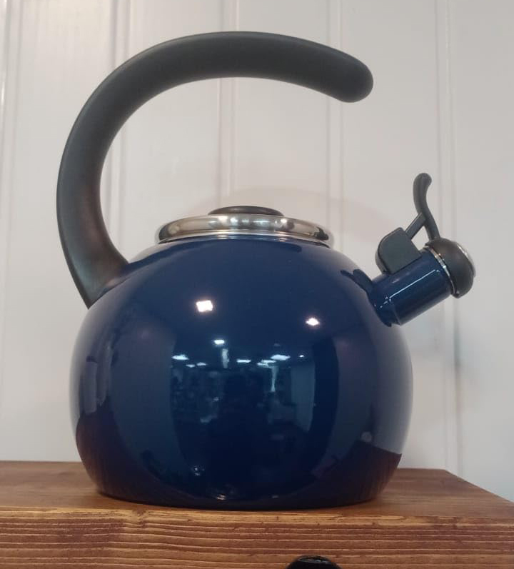 Circulon Enamel on Steel Teakettle