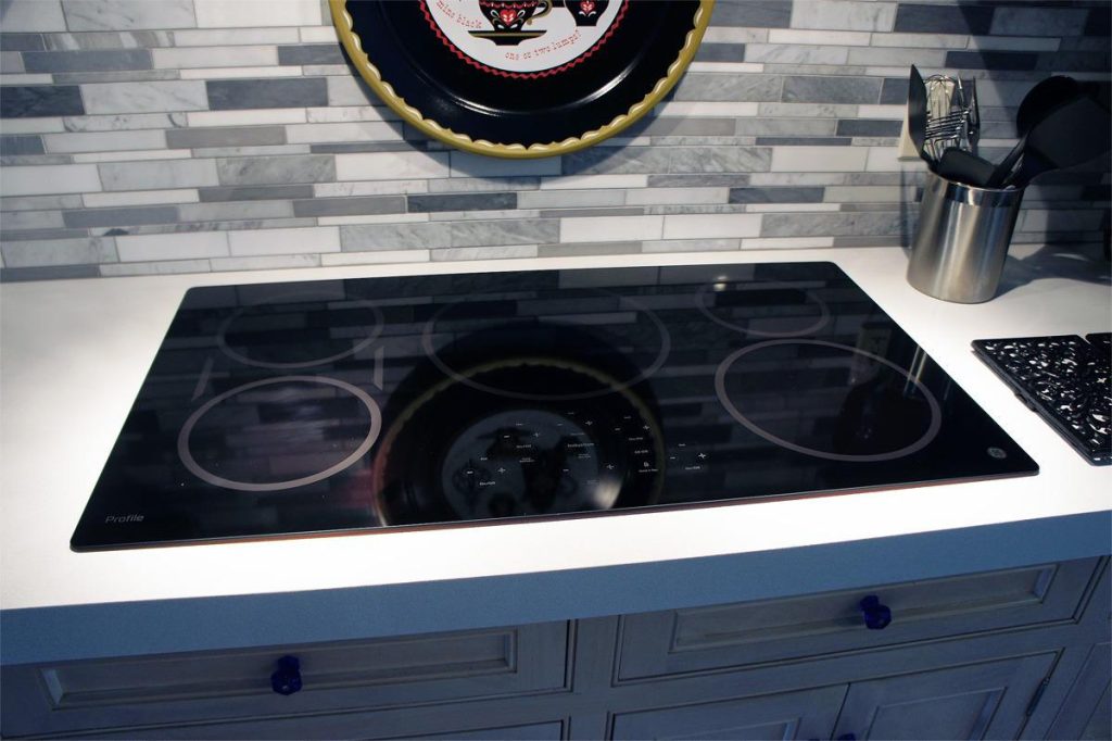 GE 36-Inch Induction Cooktop w/ Downdraft