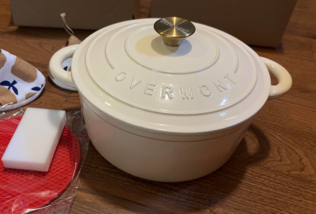 Overmont Enameled Cast Iron Dutch Oven