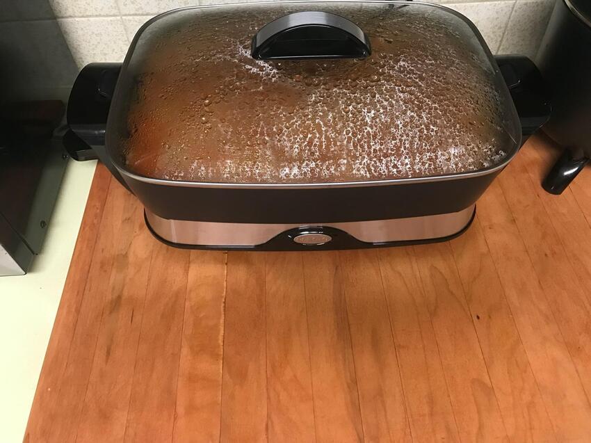 Presto 16-inch Electric Foldaway Skillet