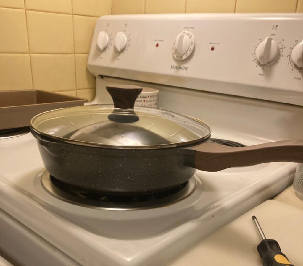 SENSARTE Deep Frying Pan 10-Inch w/ Lid