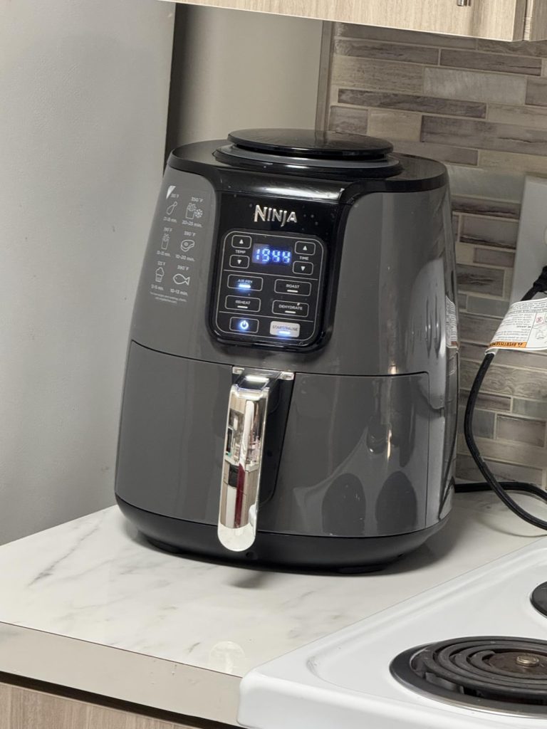 Ninja 4-in-1 Air Fryer 4 QT