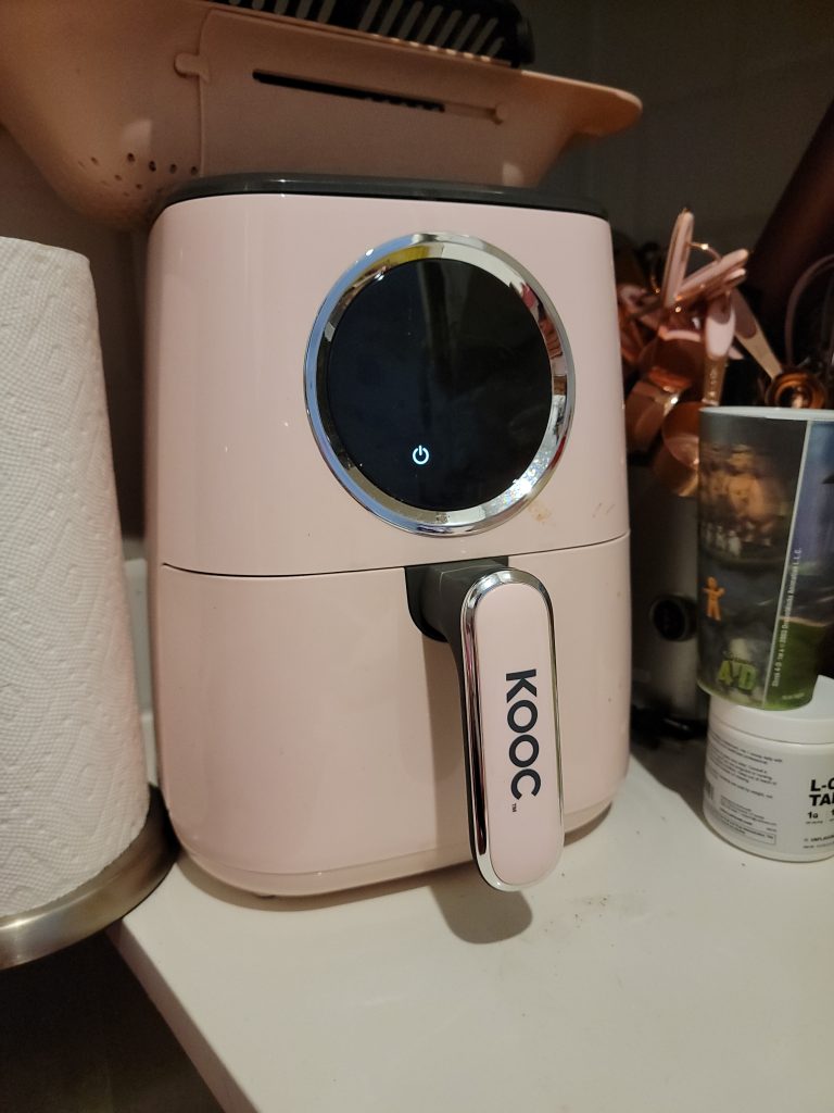 KOOC Pink Air Fryer w Accessories