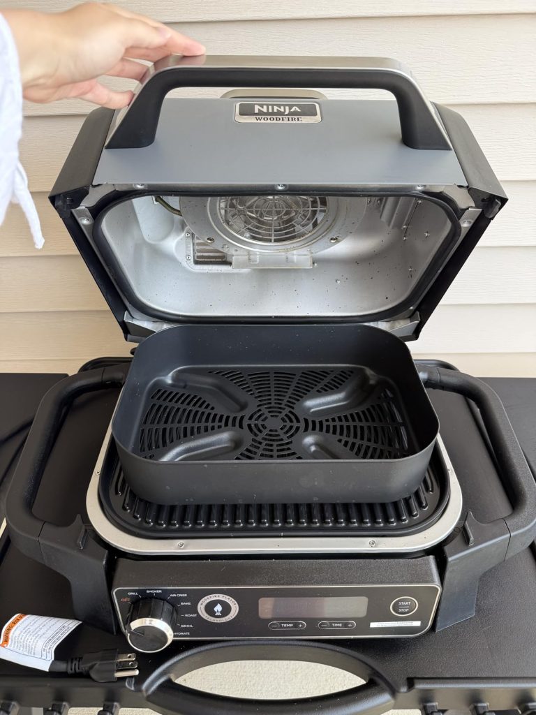 Ninja Woodfire Pro 7-in-1 Grill