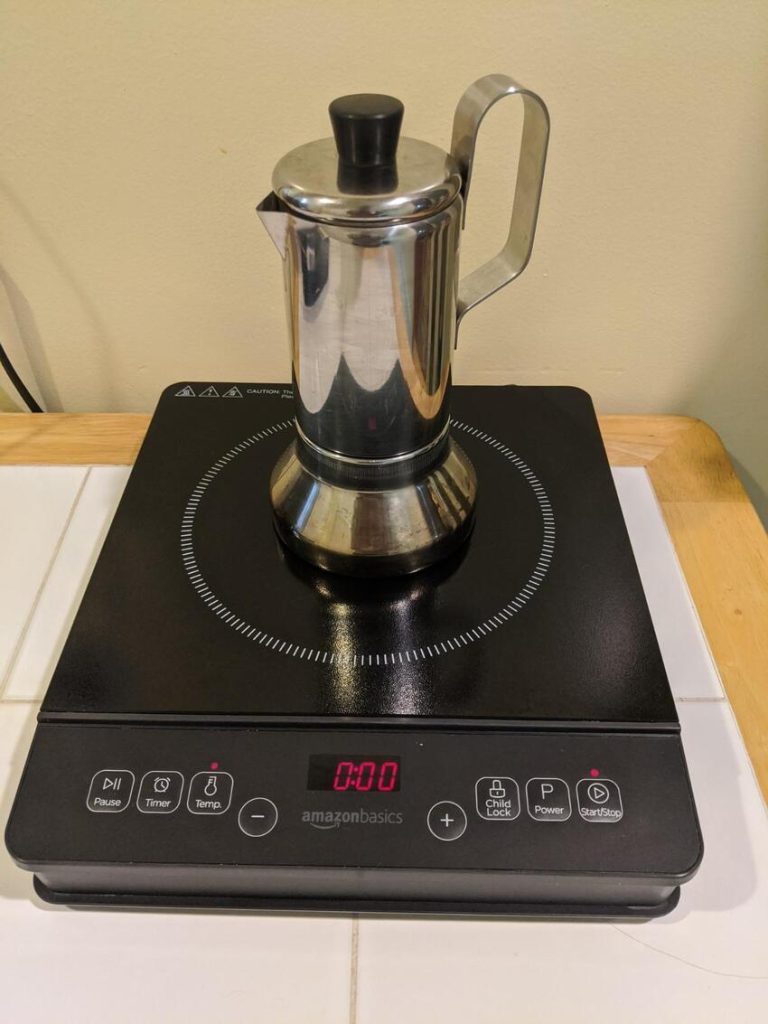 Amazon Basics 1800W Induction Cooktop