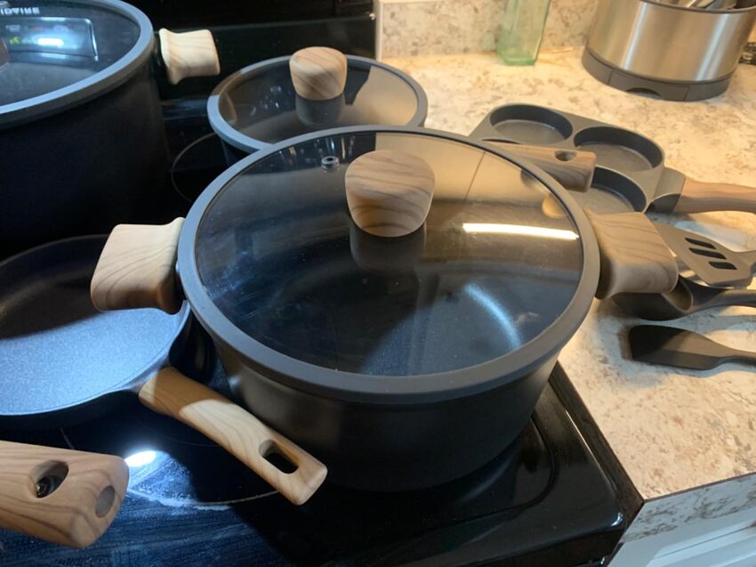 CAROTE Nonstick Titanium Cookware Set