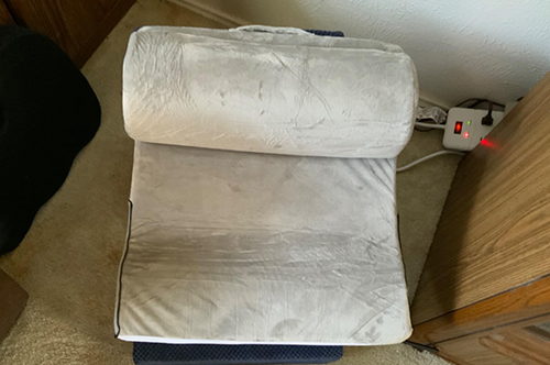 LEBENGURU Lightweight Bed Reading Pillow