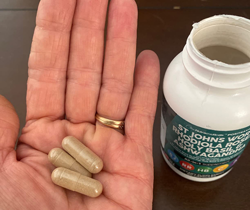 Clean Nutraceuticals St Johns Wort 10000mg Rhodiola Rosea 20000mg Holy Basil 3000mg Ashwagandha 6000mg